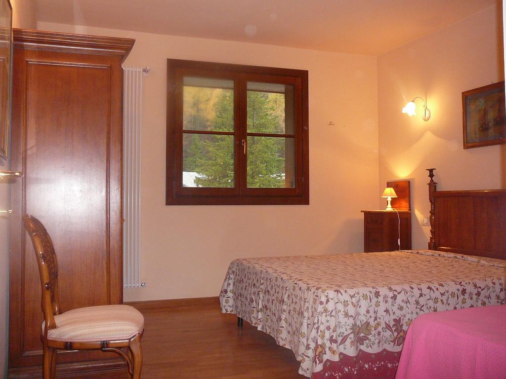 Il Cervo Bianco Aparthotel Абетоне Стая снимка