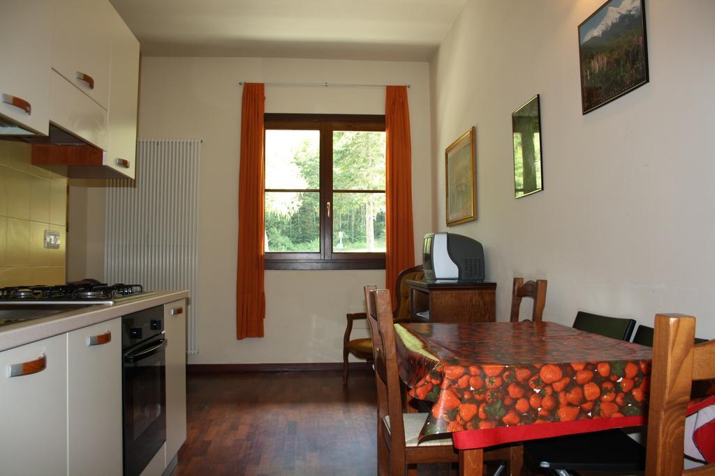Il Cervo Bianco Aparthotel Абетоне Стая снимка