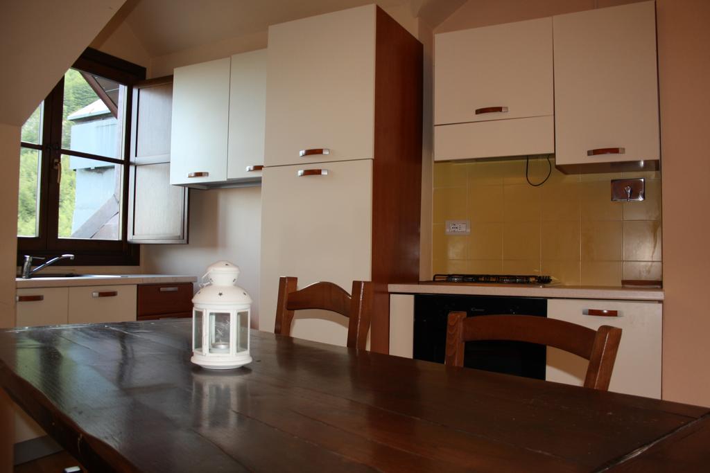 Il Cervo Bianco Aparthotel Абетоне Стая снимка