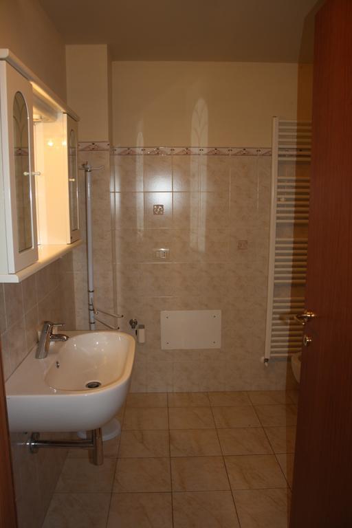 Il Cervo Bianco Aparthotel Абетоне Стая снимка